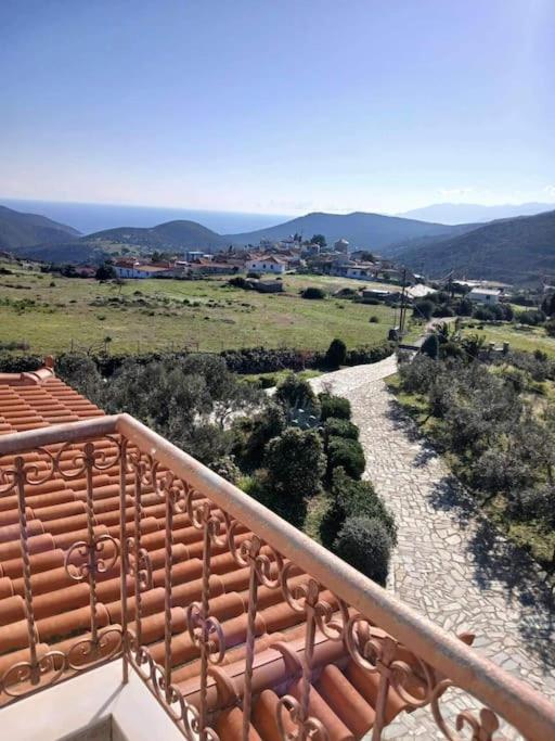הוילה Tsakei Παραθαλασσιο Σπιτι Στην Εξοχη מראה חיצוני תמונה